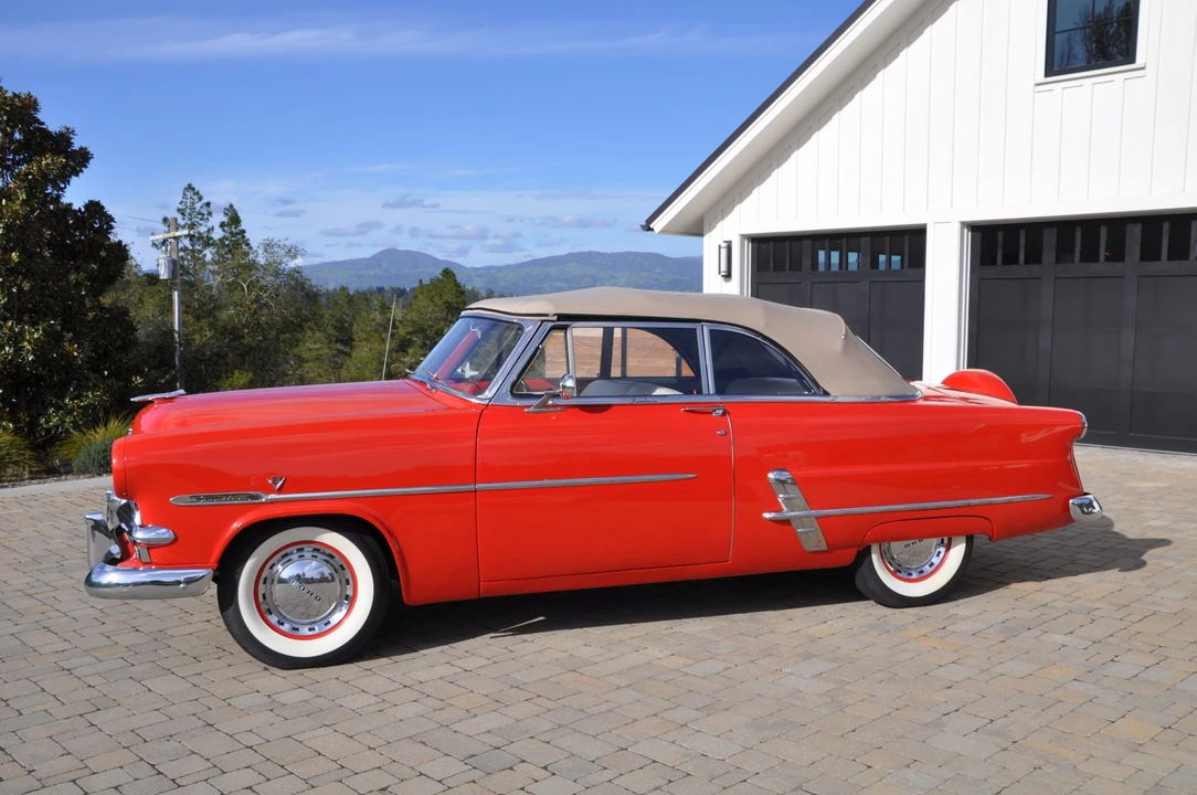 1953 Ford Crestline - Image 9 of 31