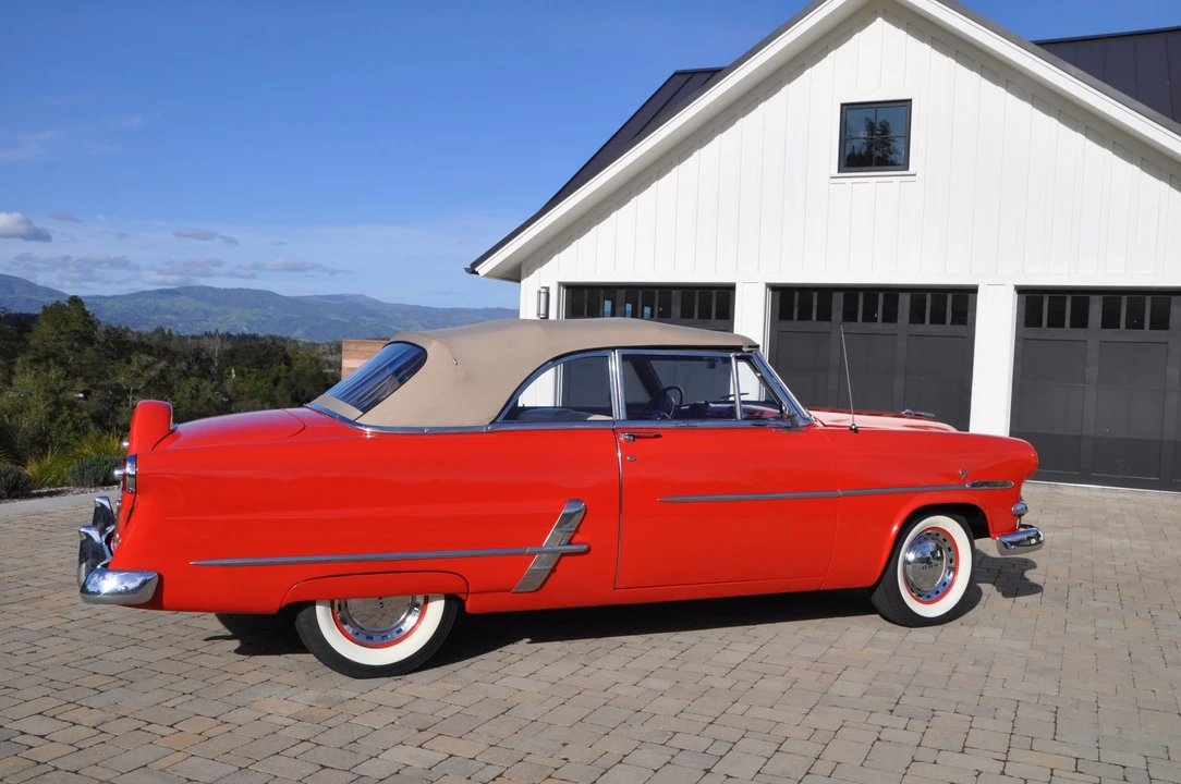 1953 Ford Crestline - Image 20 of 31