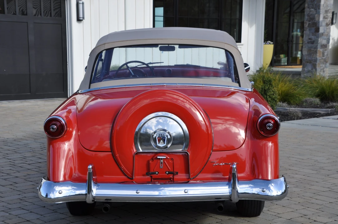 1953 Ford Crestline - Image 15 of 31