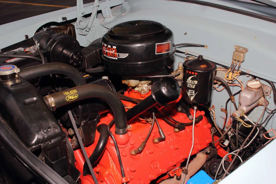 1953 Ford Crestline - Image 6 of 12