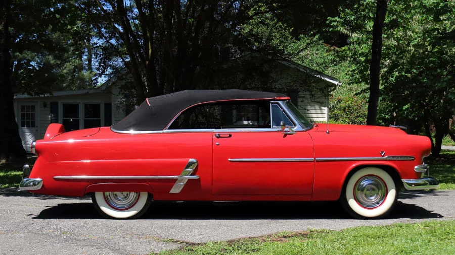 1953 Ford Crestline - Image 2 of 16