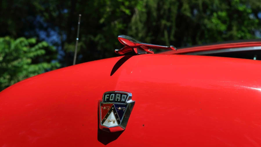 1953 Ford Crestline - Image 11 of 16
