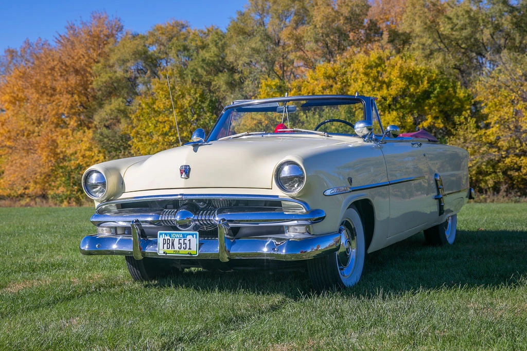 1953 Ford Crestline - Image 4 of 31