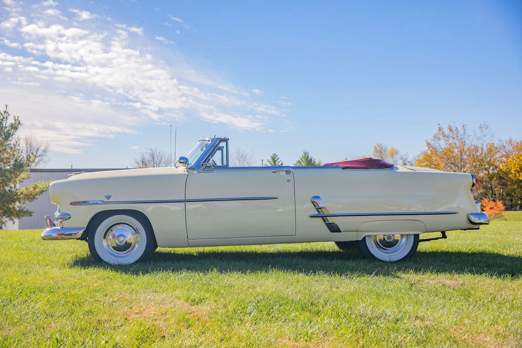 1953 Ford Crestline - Image 7 of 31