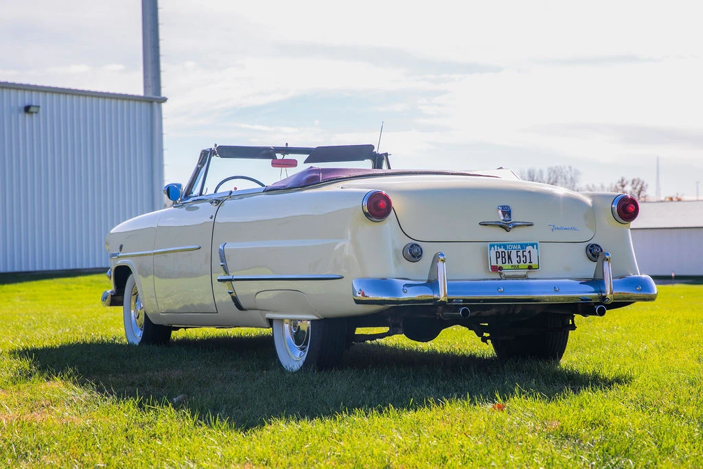 1953 Ford Crestline - Image 9 of 31