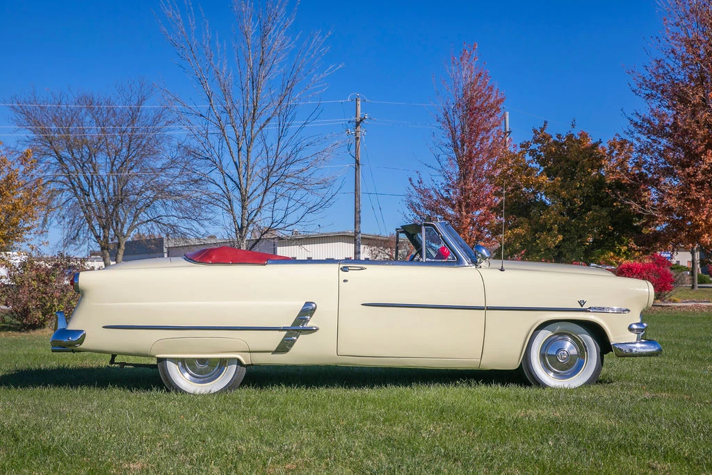 1953 Ford Crestline - Image 14 of 31