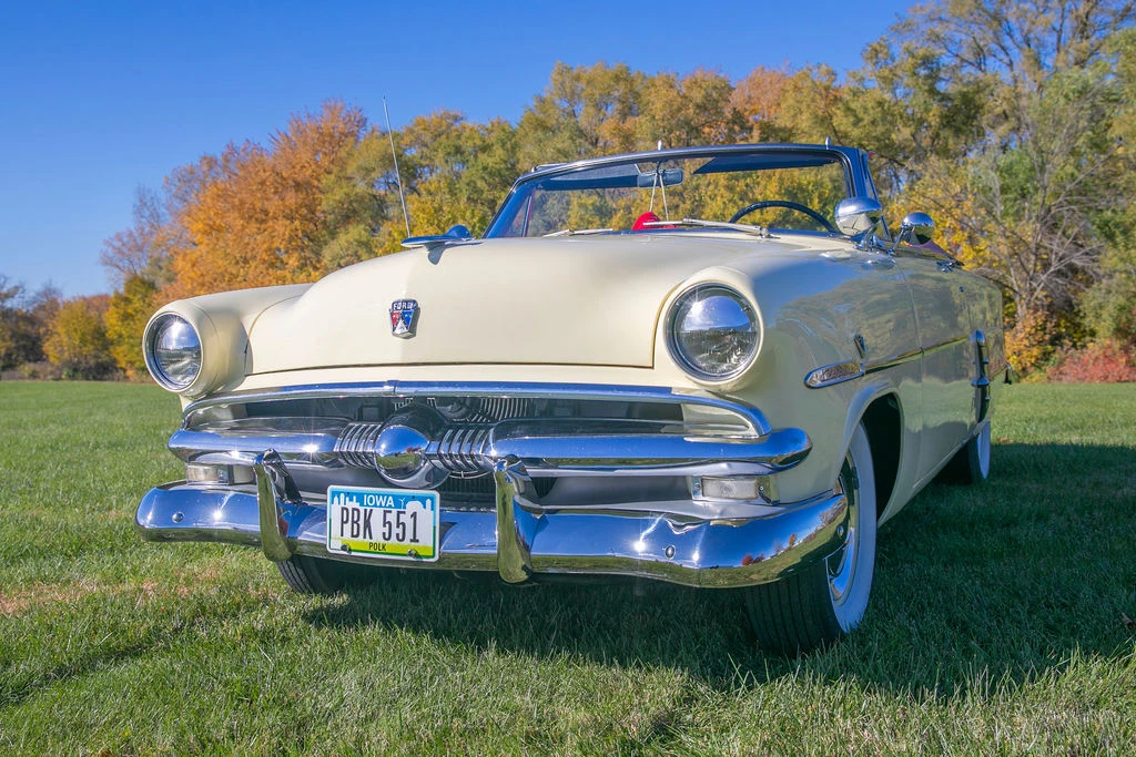 1953 Ford Crestline - Image 3 of 31