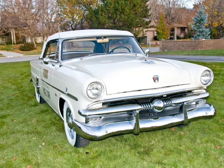 1953 Ford Crestline - Image 9 of 30