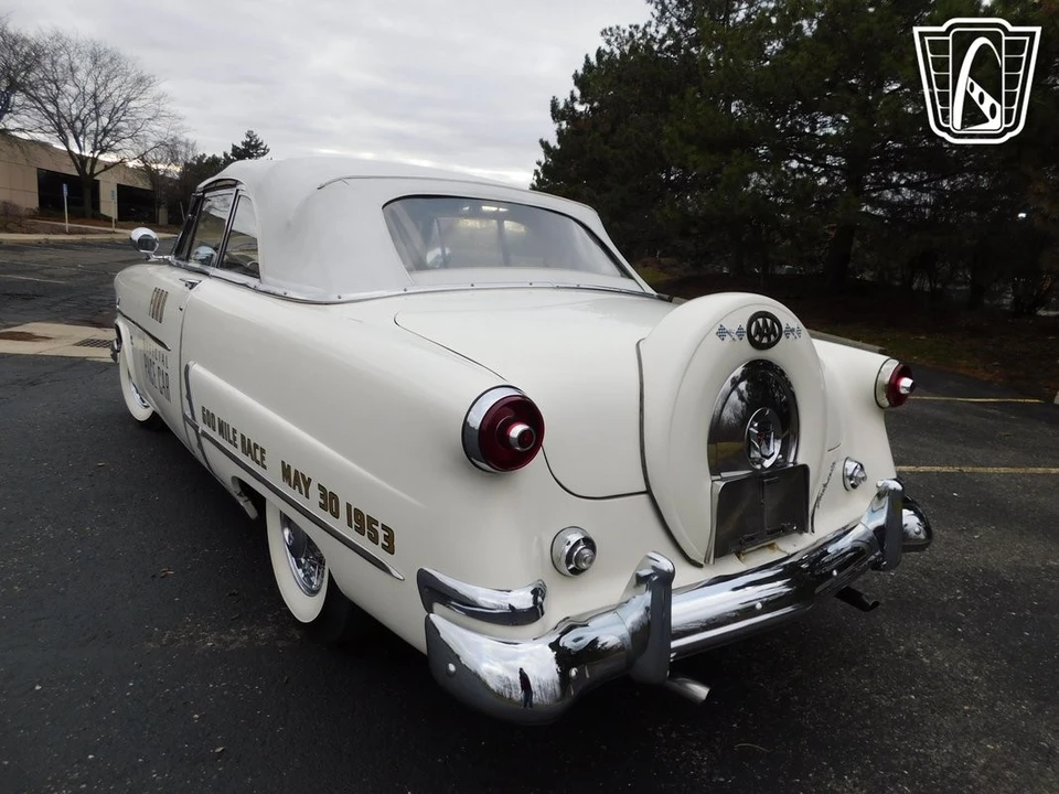1953 Ford Crestline - Image 15 of 21