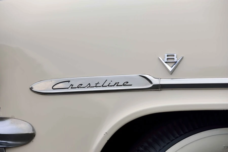 1953 Ford Crestline - Image 9 of 12