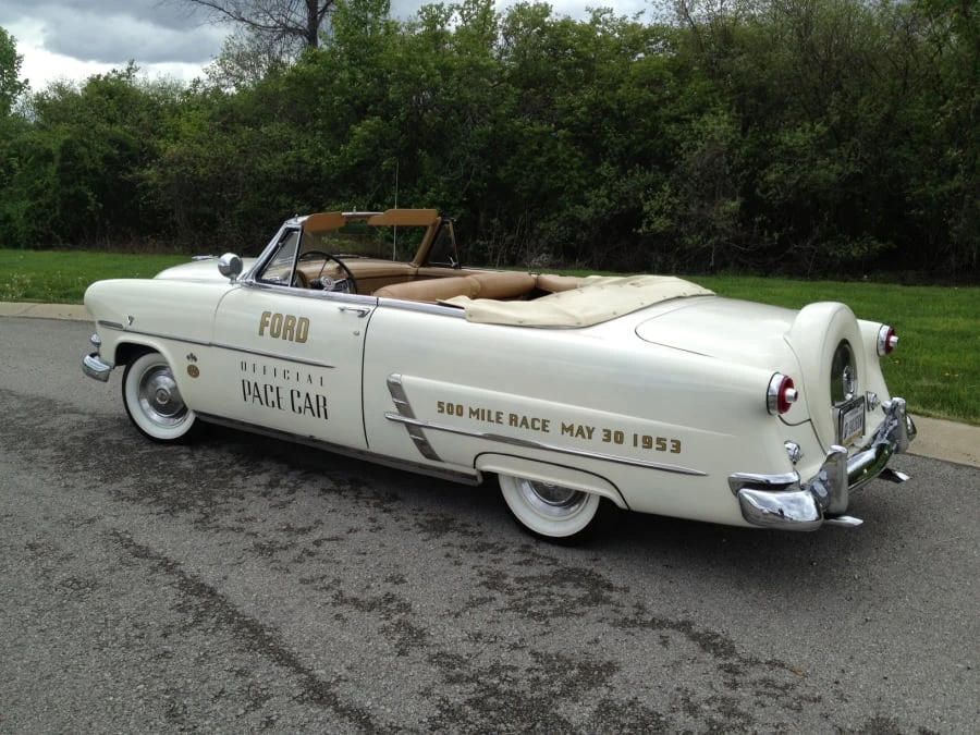1953 Ford Crestline - Image 2 of 7