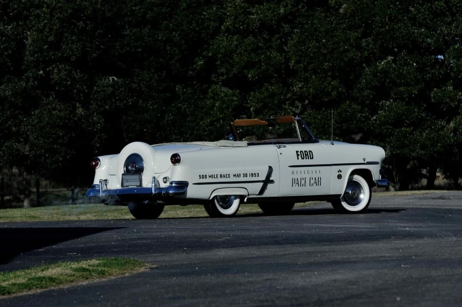 1953 Ford Crestline - Image 3 of 12
