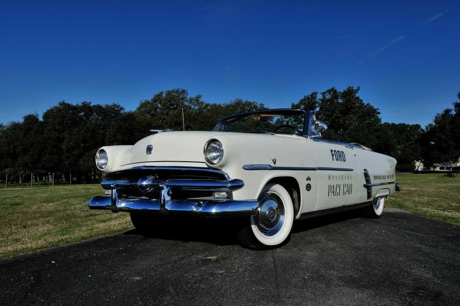 1953 Ford Crestline - Image 10 of 12