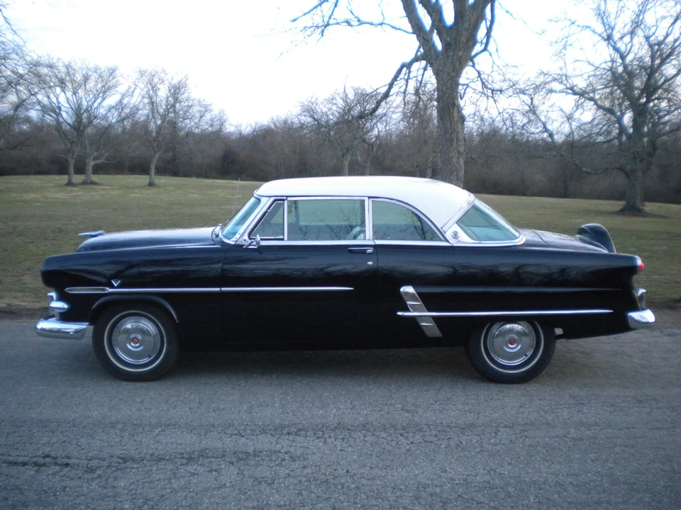 1953 Ford Crestline - Image 6 of 21