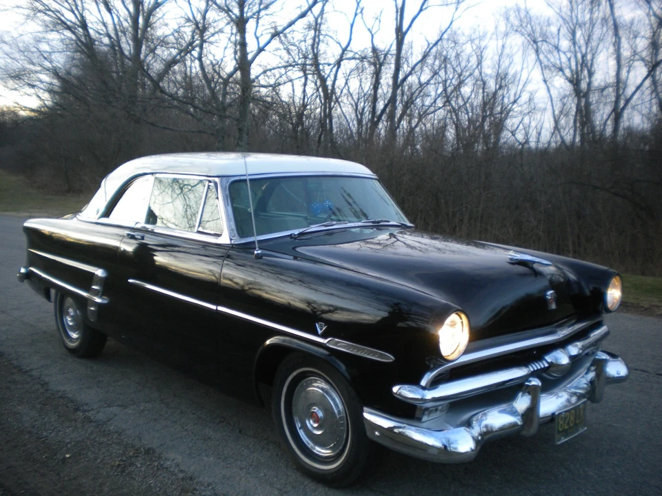 1953 Ford Crestline - Image 4 of 21