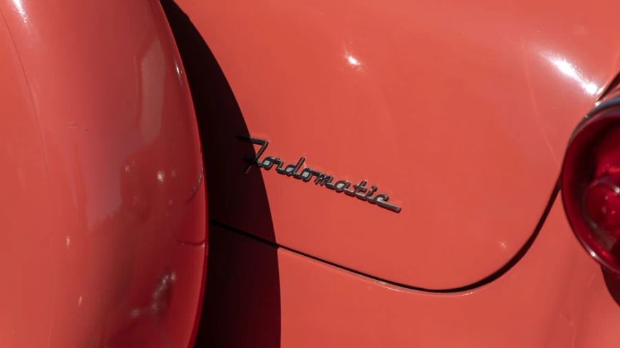 1953 Ford Crestline - Image 16 of 17