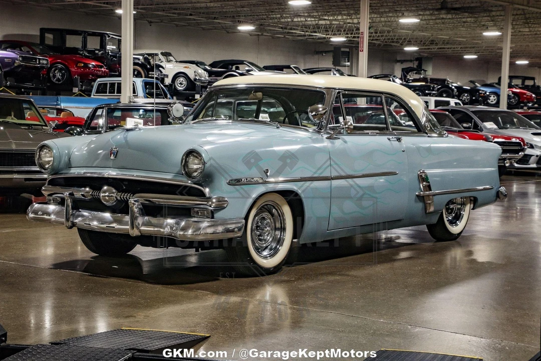 1953 Ford Crestline - Image 9 of 12