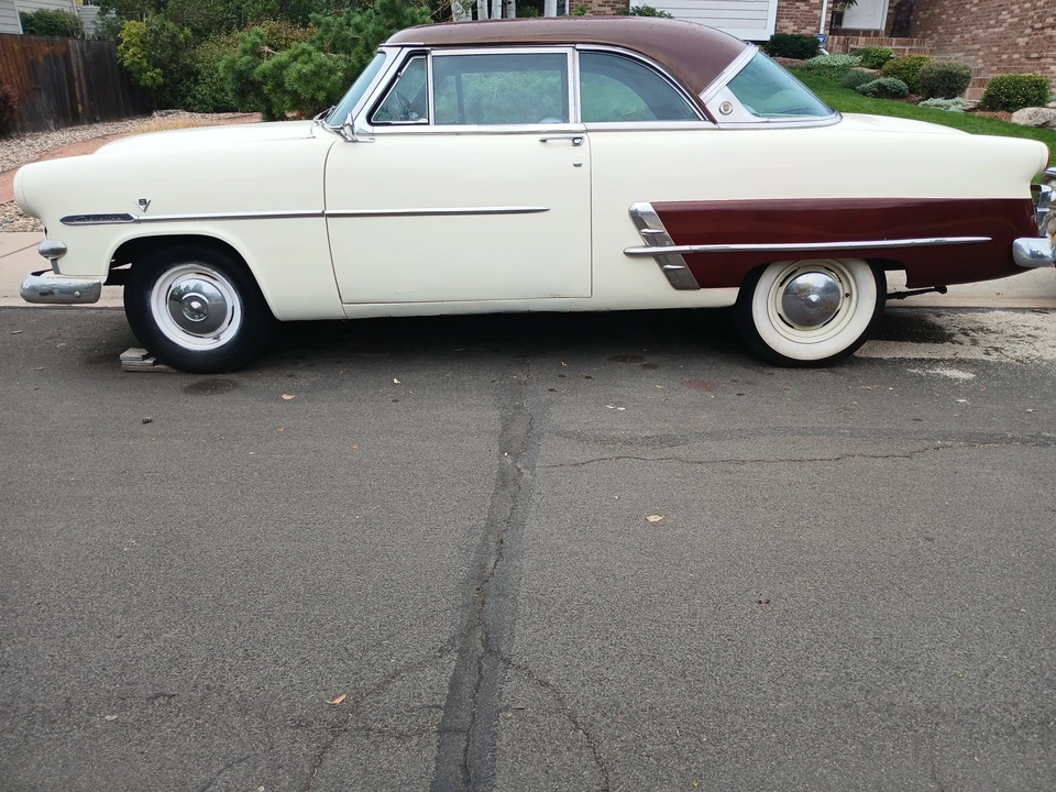 1953 Ford Crestline - Image 10 of 31