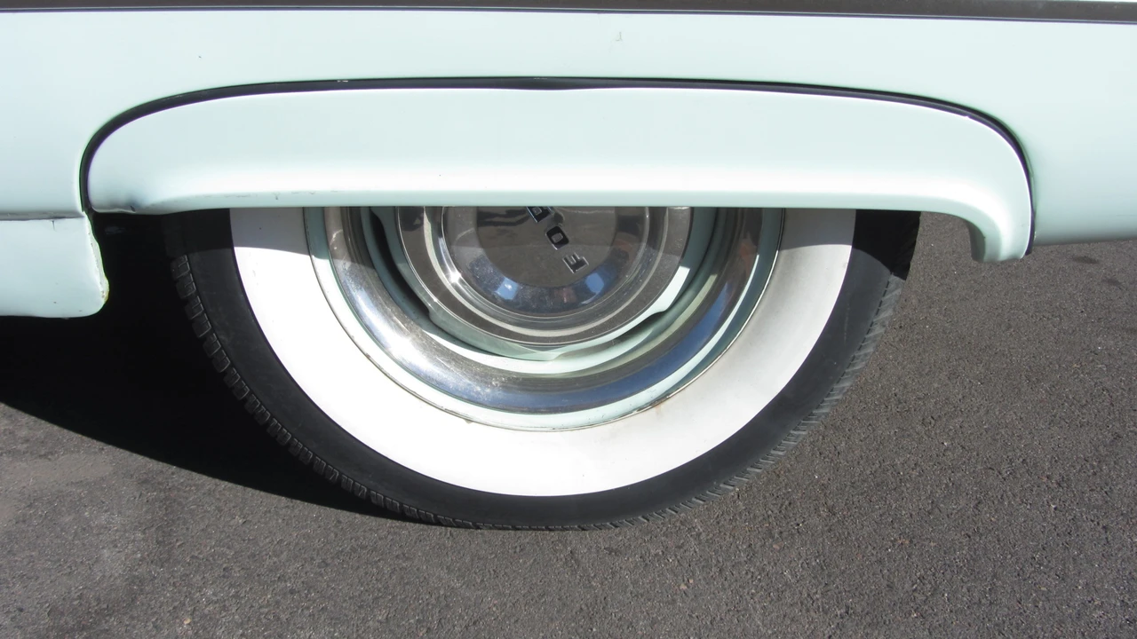 1953 Ford Customline - Image 24 of 31
