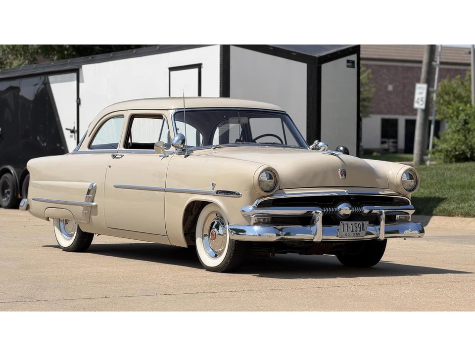 1953 Ford Customline - Image 22 of 31