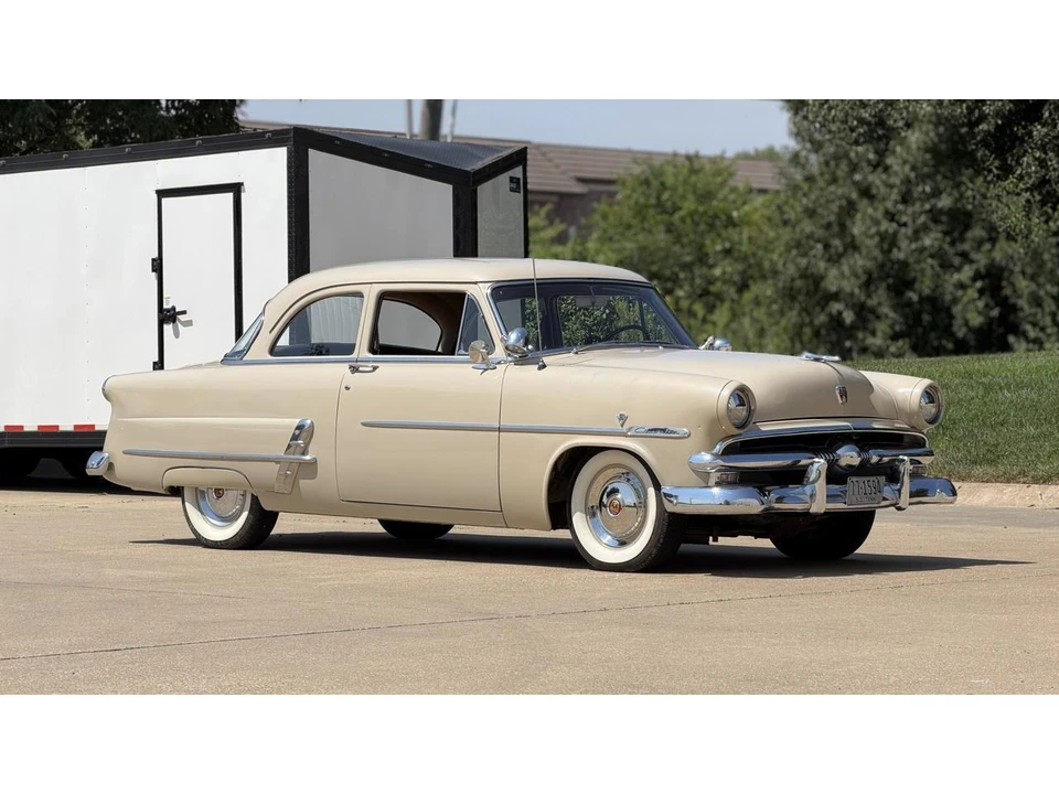 1953 Ford Customline - Image 21 of 31