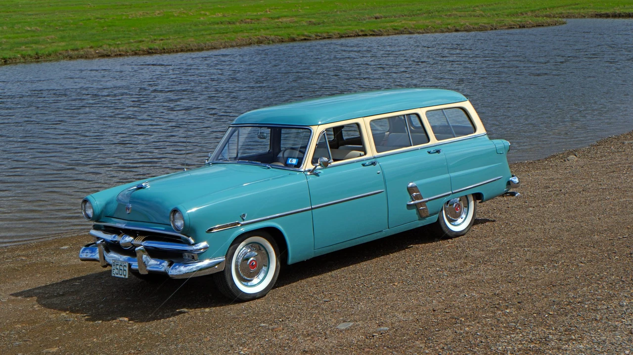1953 Ford Country Sedan - Image 7 of 31