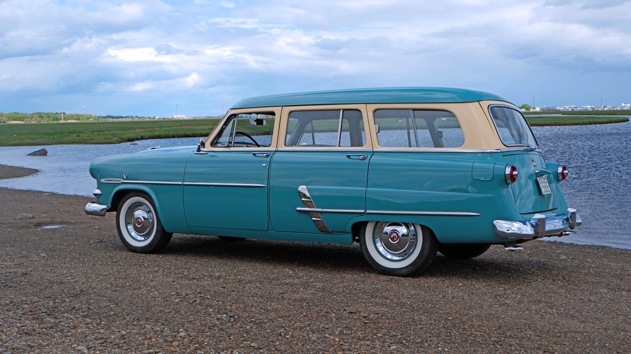1953 Ford Country Sedan - Image 29 of 31