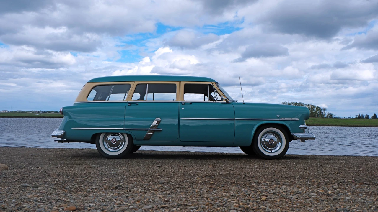 1953 Ford Country Sedan - Image 16 of 31