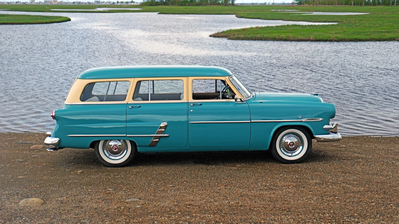 1953 Ford Country Sedan - Image 15 of 31