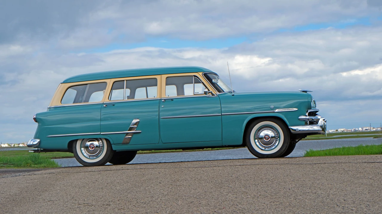 1953 Ford Country Sedan - Image 19 of 31