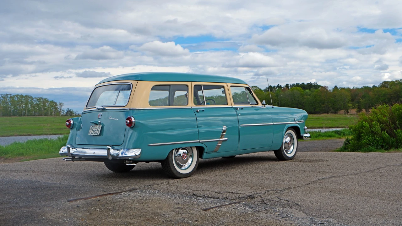 1953 Ford Country Sedan - Image 20 of 31