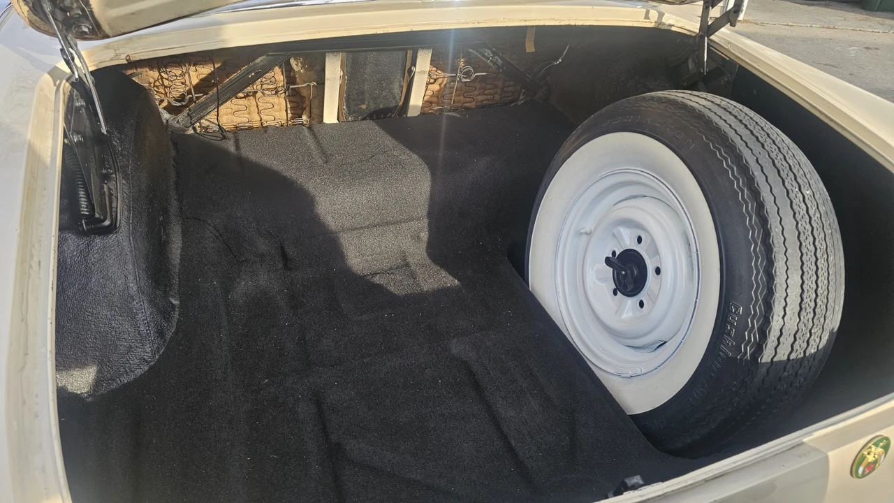 1953 Ford Customline - Image 18 of 19