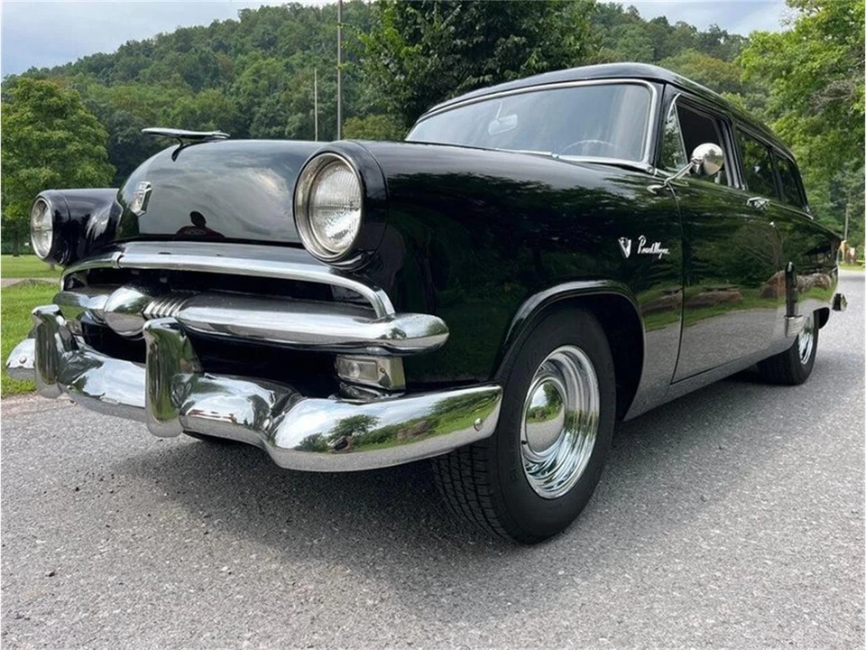 1953 Ford Country Sedan - Image 9 of 31