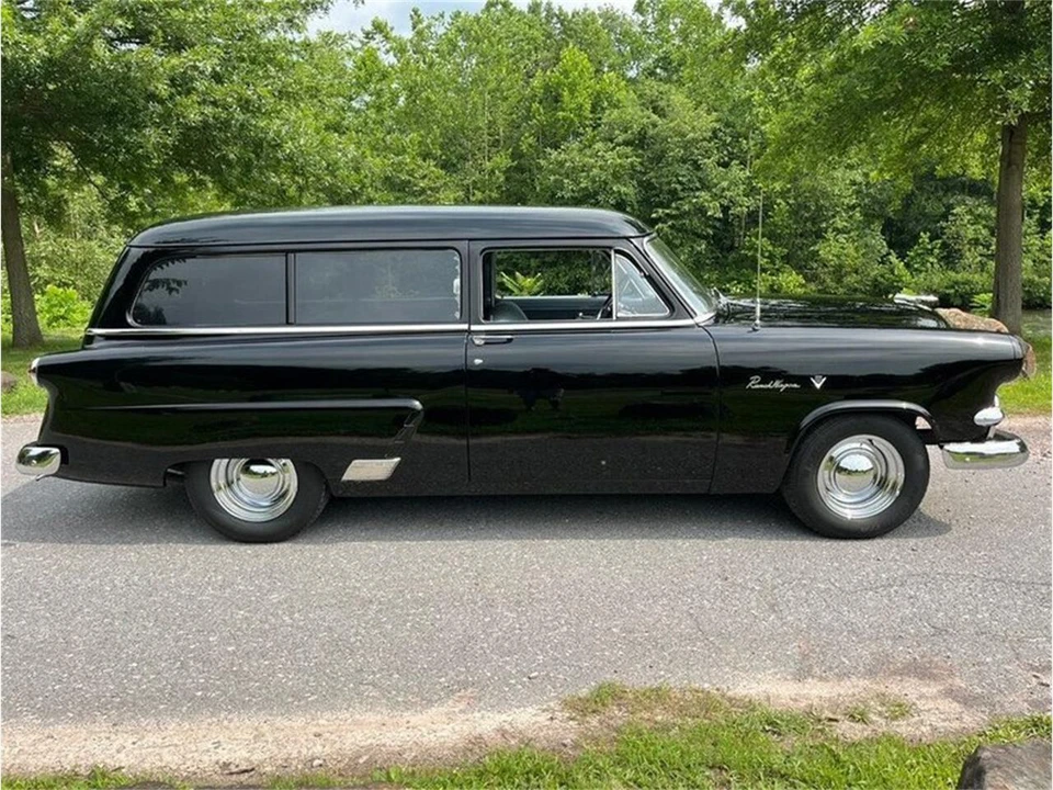 1953 Ford Country Sedan - Image 2 of 31