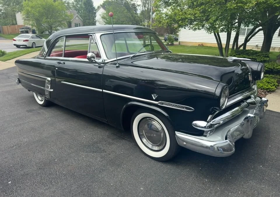 1953 Ford Crestline - Image 2 of 14