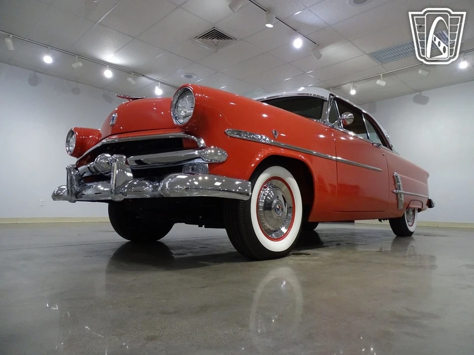 1953 Ford Crestline - Image 5 of 12