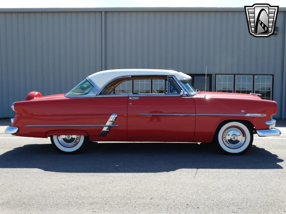 1953 Ford Crestline - Image 10 of 21