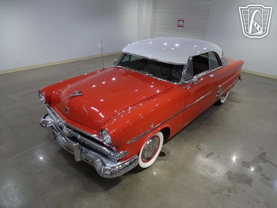 1953 Ford Crestline - Image 3 of 12