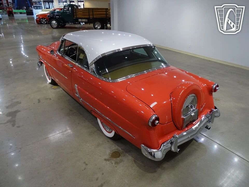 1953 Ford Crestline - Image 9 of 12