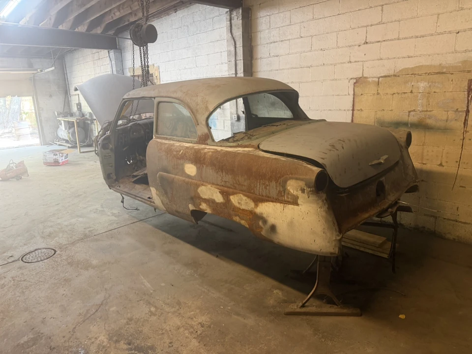 1953 Ford Crestline - Image 15 of 23