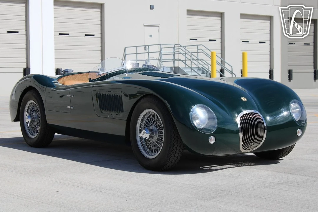 1953 Jaguar Replica - Image 5 of 12