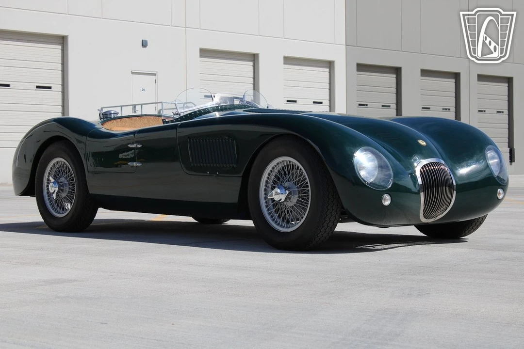 1953 Jaguar Replica - Image 6 of 12