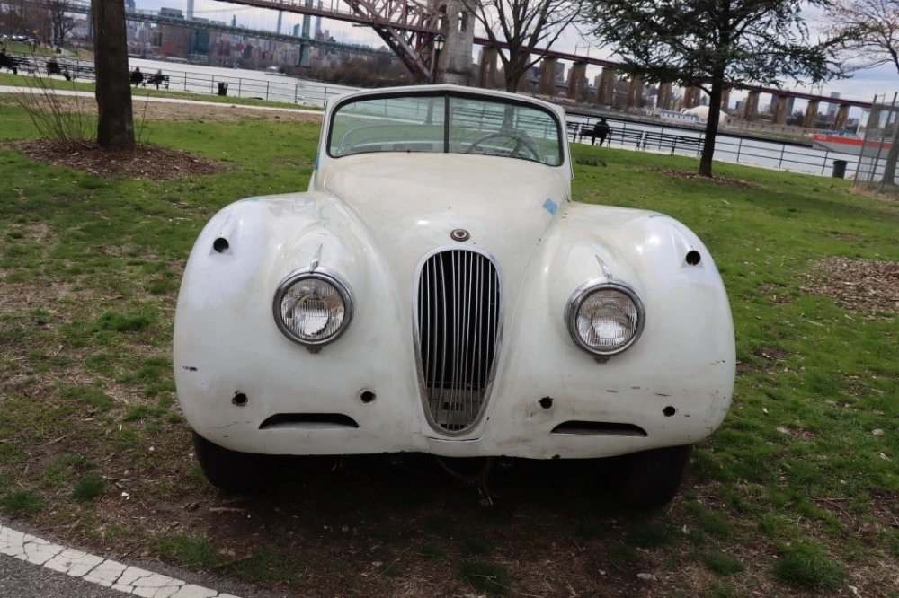 1953 Jaguar XK120 - Image 3 of 7
