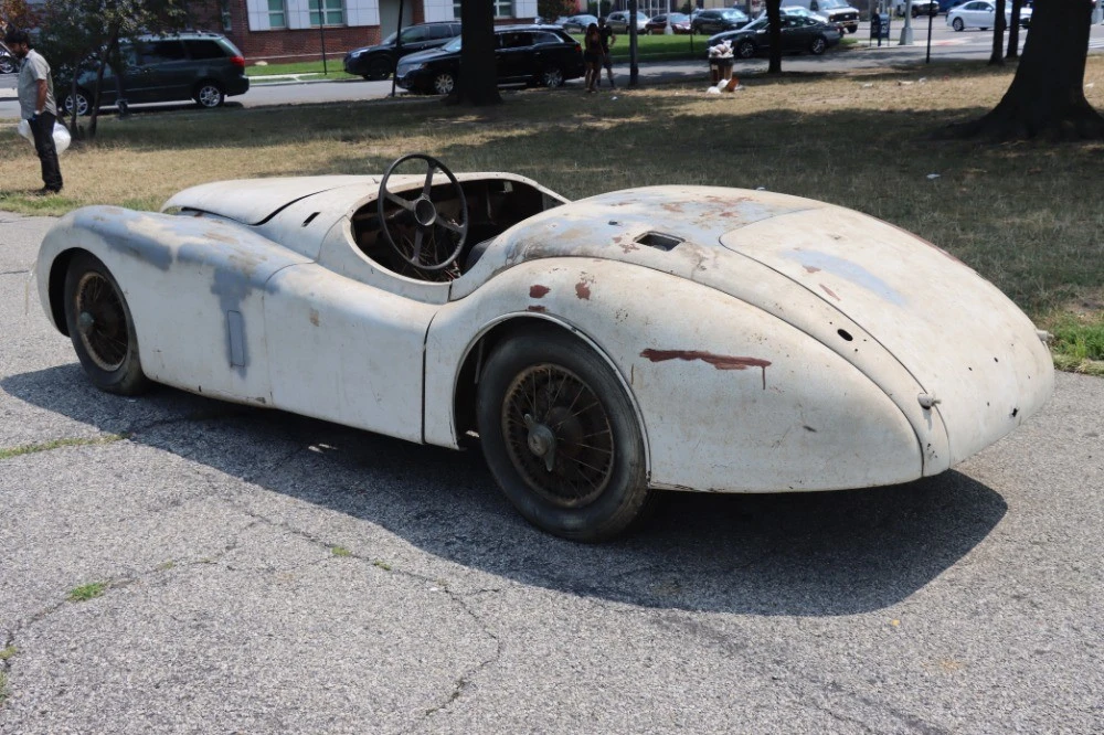 1953 Jaguar XK120 - Image 3 of 5