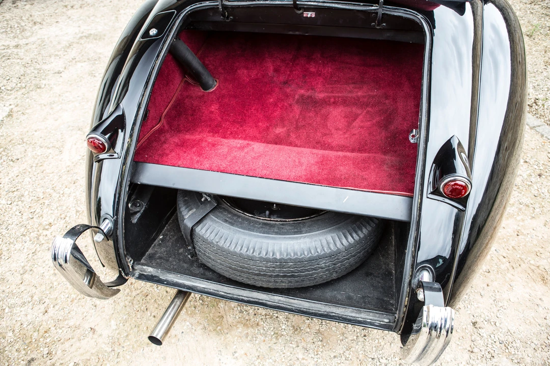 1953 Jaguar XK120 DHC Drophead - Image 11 of 22