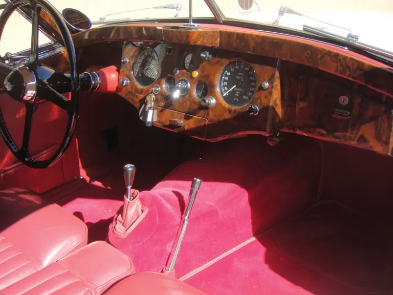 1953 Jaguar XK120 DHC Drophead - Image 3 of 4