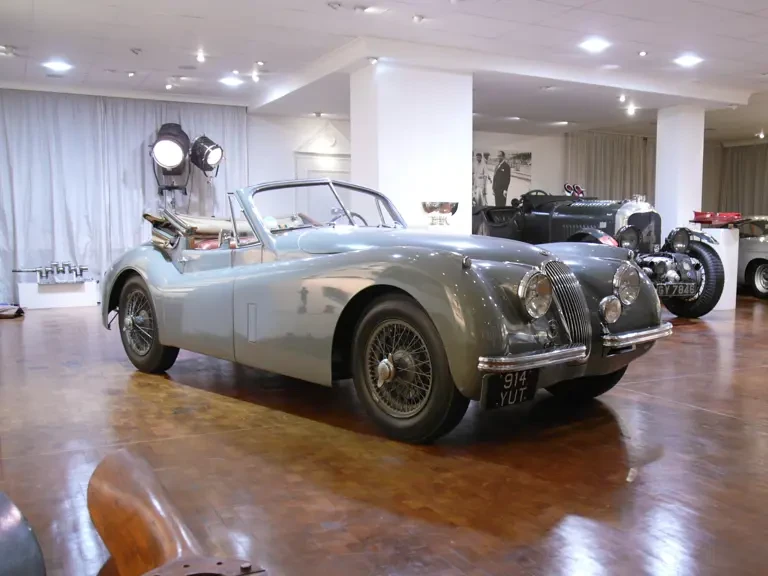 1953 Jaguar XK120 DHC Drophead - Image 29 of 31