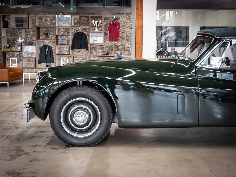 1953 Jaguar XK120 - Image 9 of 30