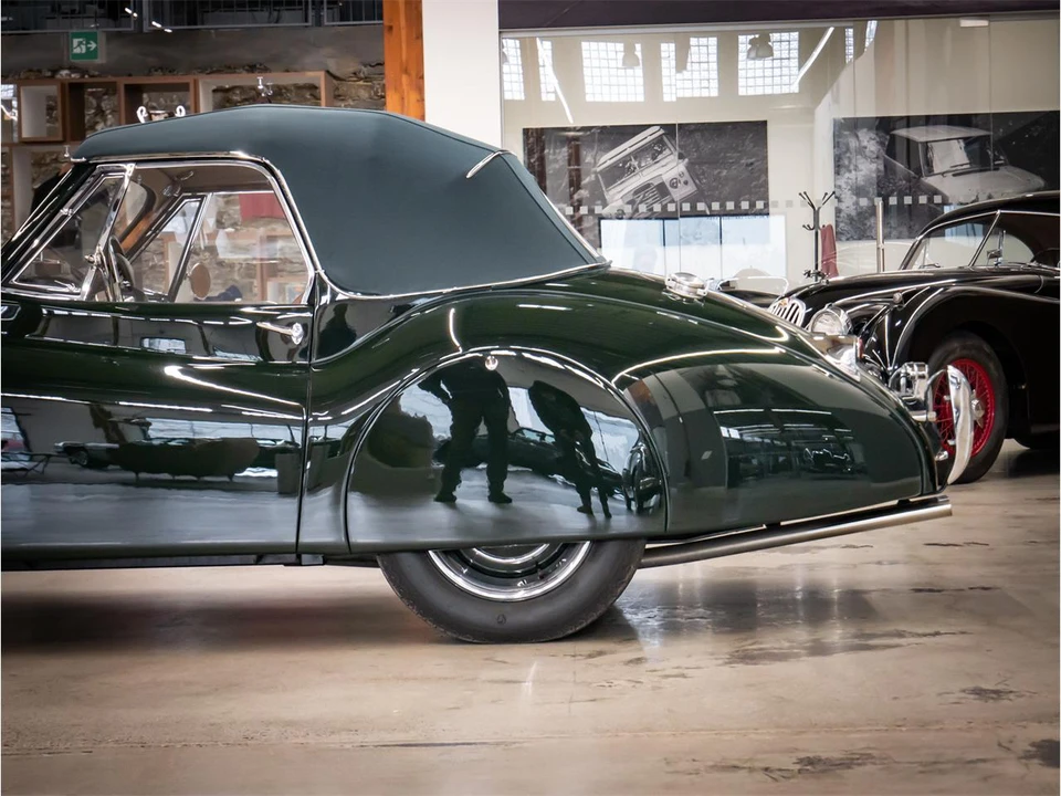 1953 Jaguar XK120 - Image 10 of 30