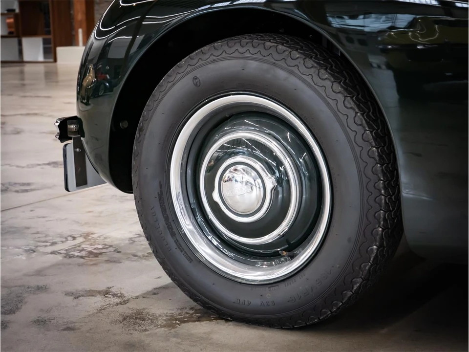 1953 Jaguar XK120 - Image 12 of 30